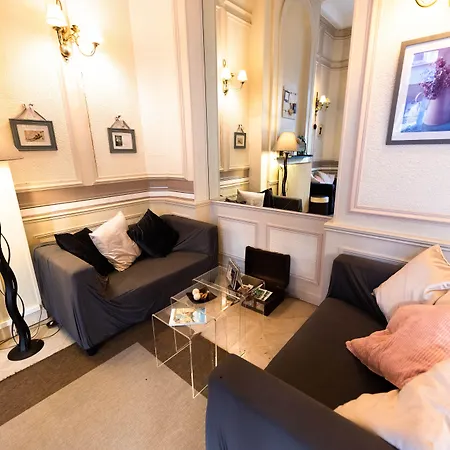 Hôtel Le Lion D'or-2